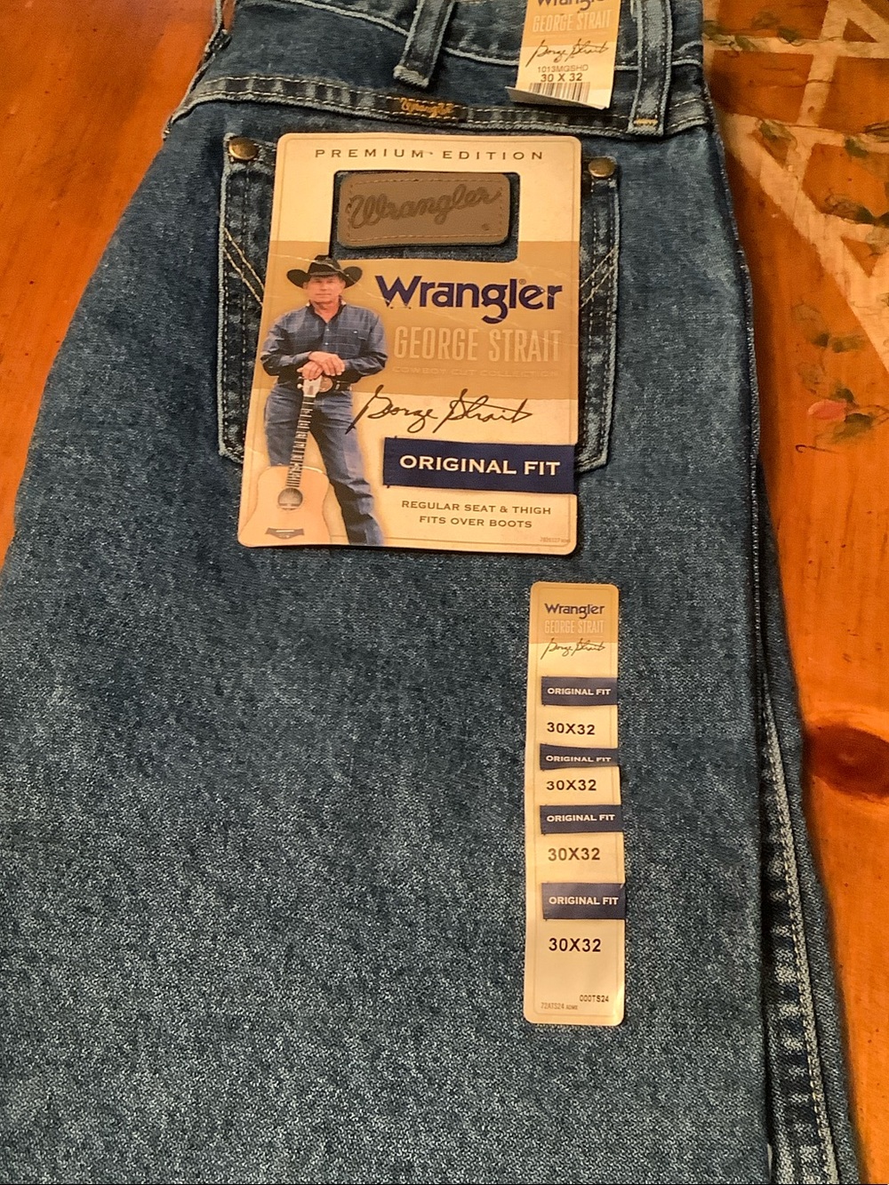 Wrangler Men's Relaxed Fit Blue Denim Jeans
